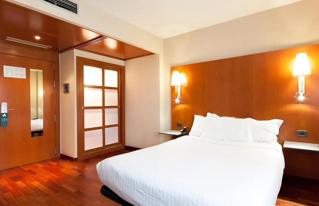 Hotel Ciutat Martorell-1
